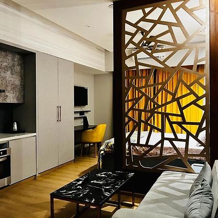 Luxe Apartment By Hey Studio'S Ghaziabad Eksteriør bilde