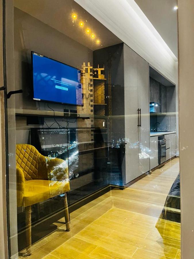 Luxe Apartment By Hey Studio'S Ghaziabad Eksteriør bilde